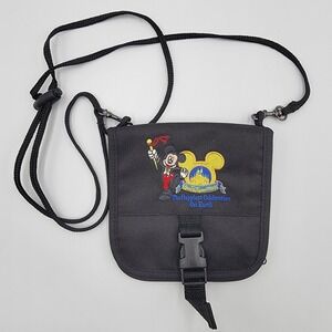 Walt Disney World Disney Parks Embroidered Crossbody Organizer Bag‎ Purse Wallet